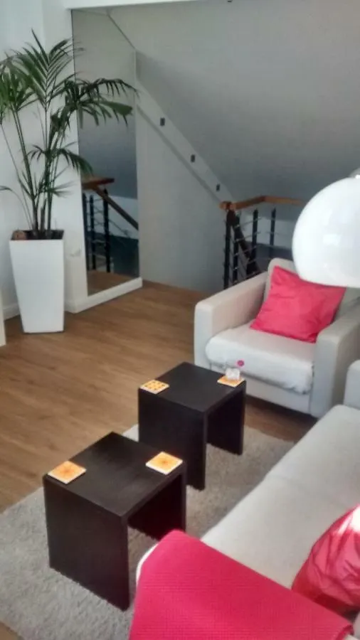 Apartment In Pempelfort - Central Dusseldorf