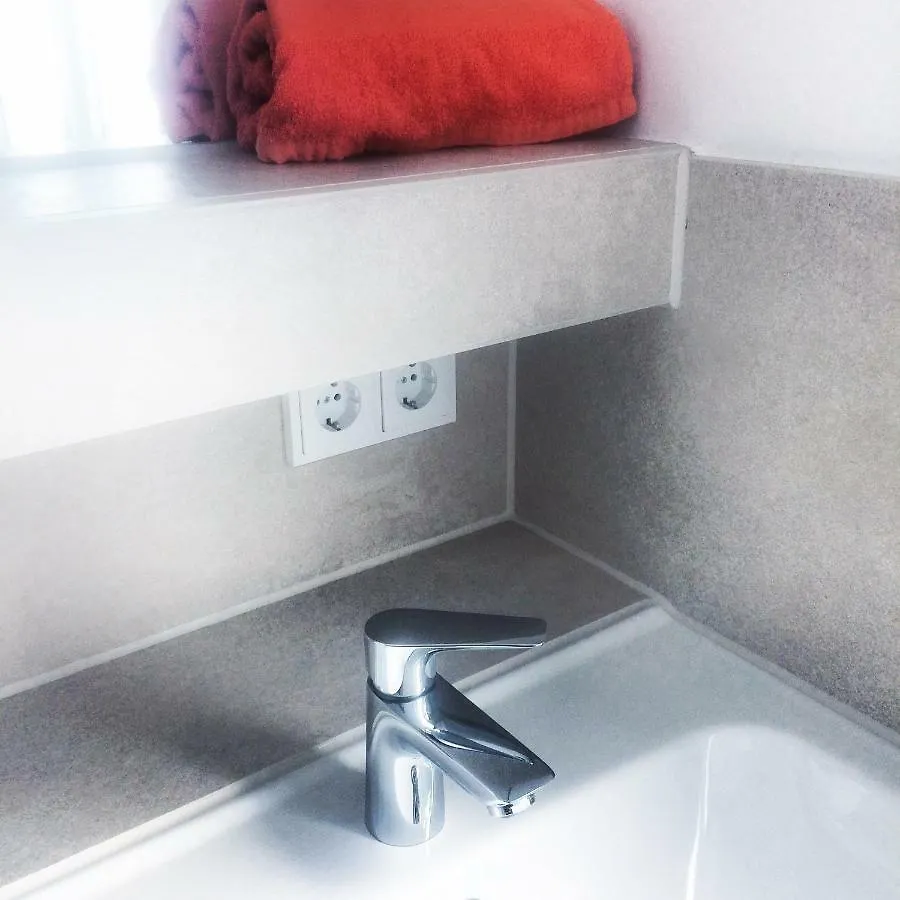 Apartment In Pempelfort - Central Dusseldorf Germany