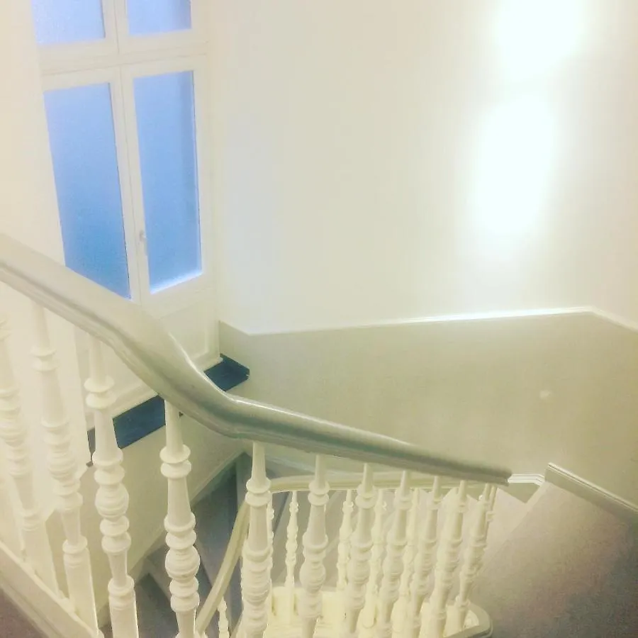 Apartment In Pempelfort - Central Dusseldorf