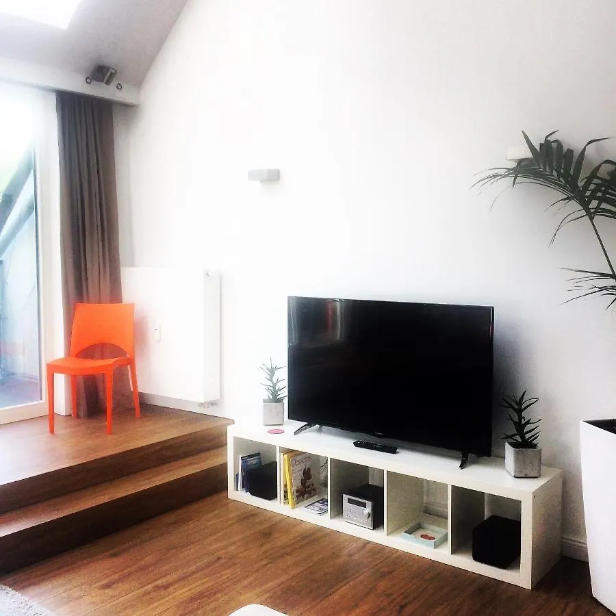Apartment In Pempelfort - Central Dusseldorf