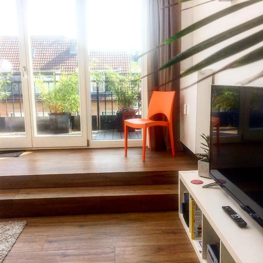 Apartment In Pempelfort - Central Dusseldorf
