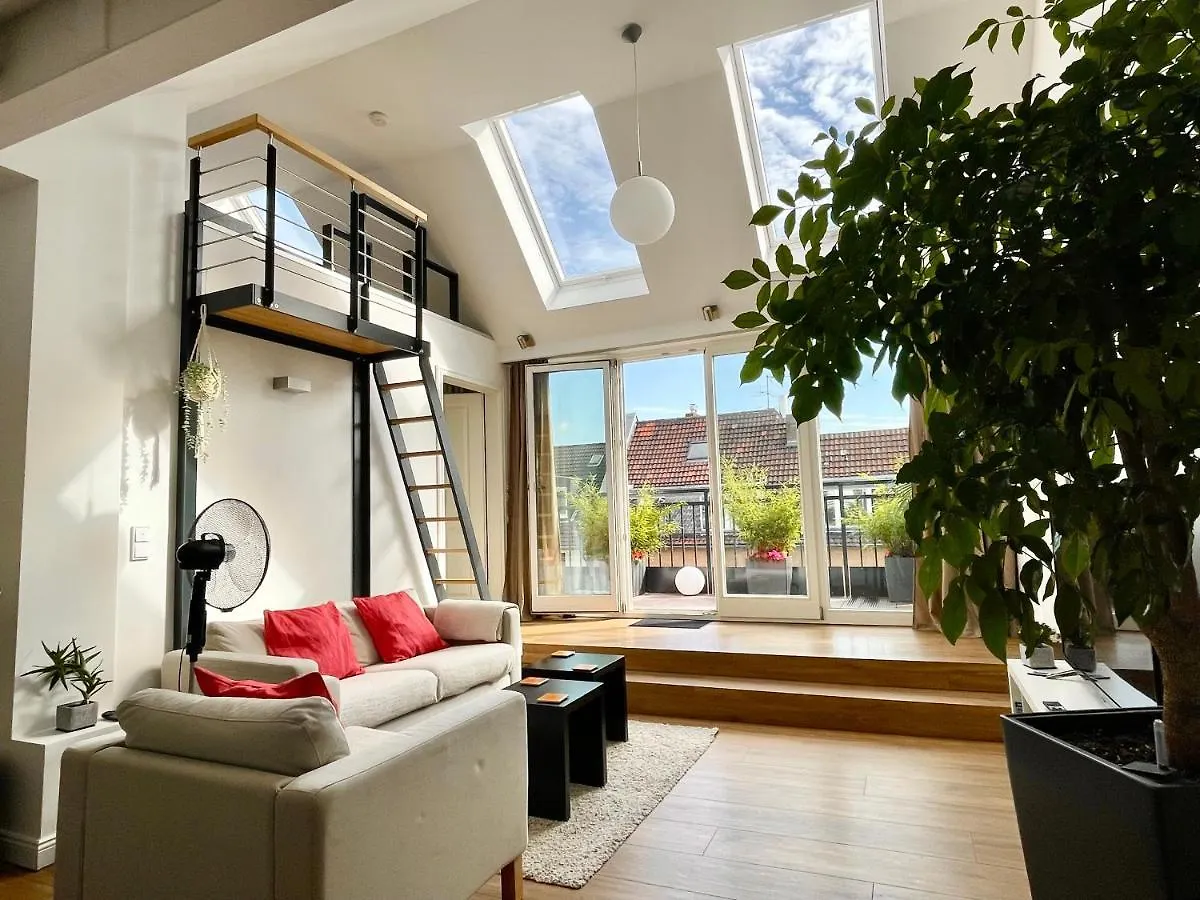 Apartment In Pempelfort - Central Düsseldorf